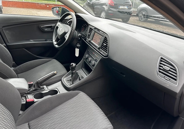 Seat Leon cena 34800 przebieg: 241000, rok produkcji 2014 z Toruń małe 232